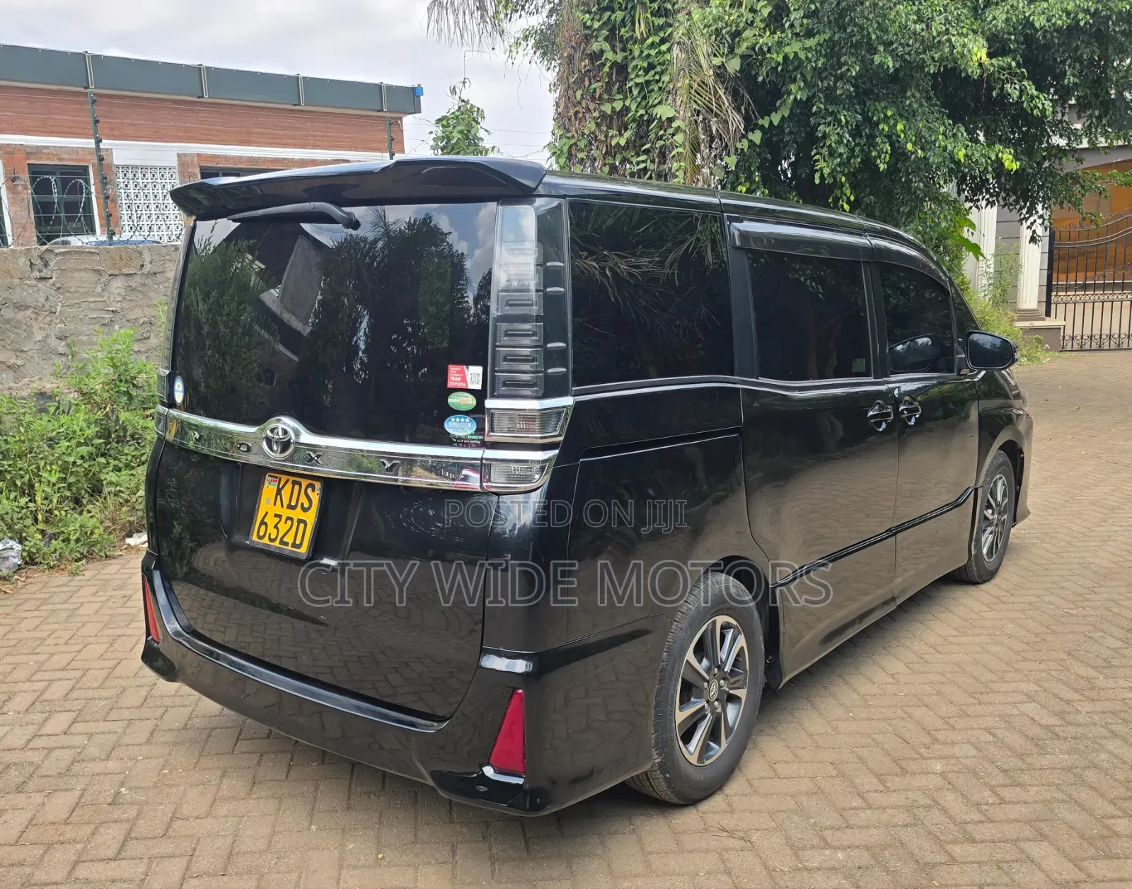 Toyota Voxy 2017 Black