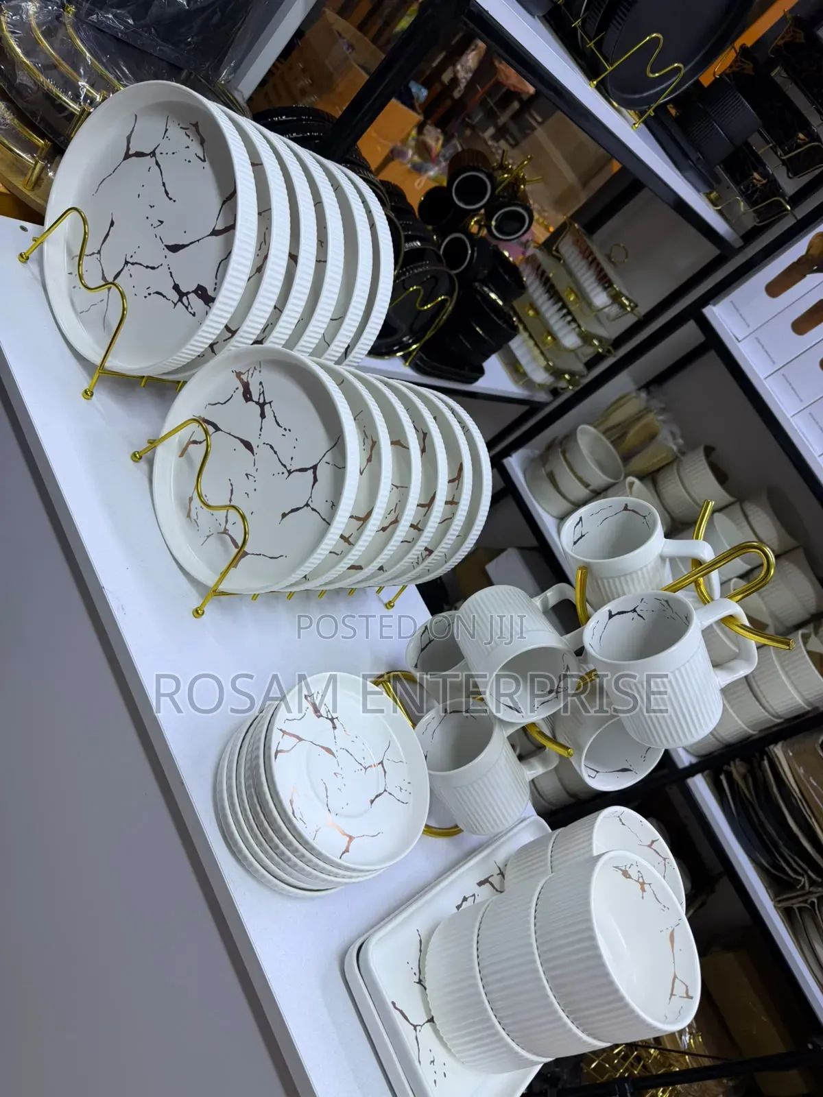 32pcs Matte Stoneware Marble Elegant European Porcelain Dinner Set