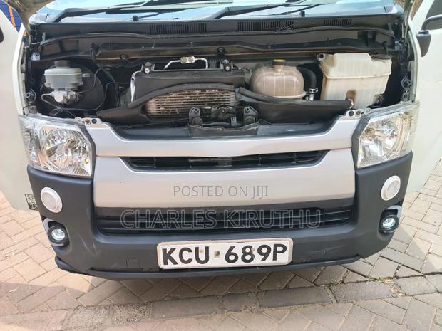 Toyota HiAce 2014 White - thumbnail 9