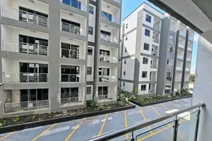 3bdrm Apartment in Gateway Mall Area for sale
