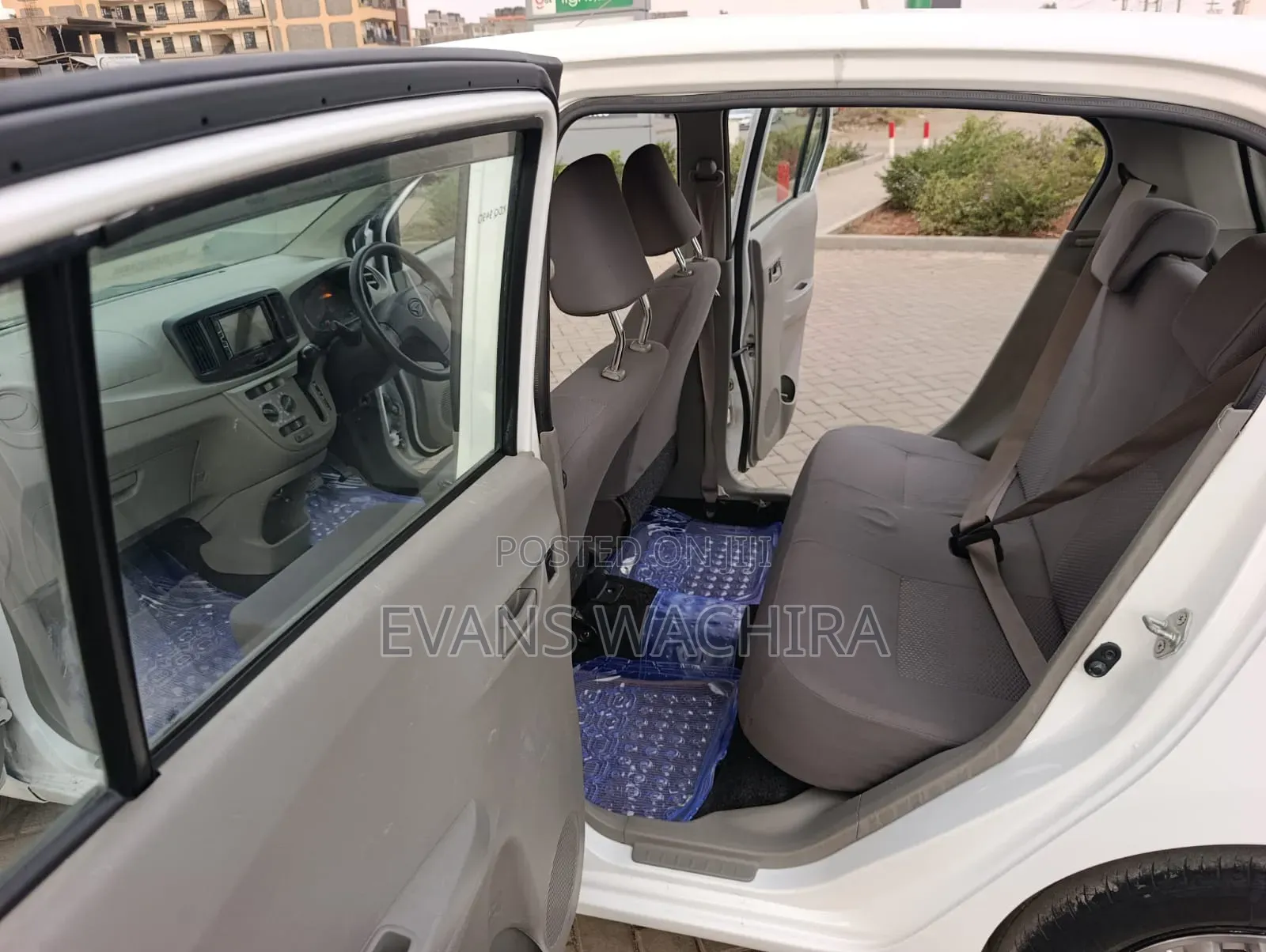 Daihatsu Mira 2017 White