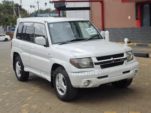 Mitsubishi Pajero IO 2004 Pearl