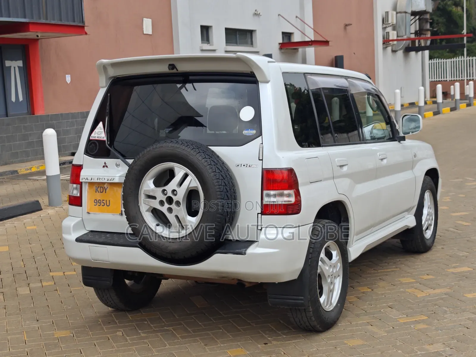 Mitsubishi Pajero IO 2004 Pearl