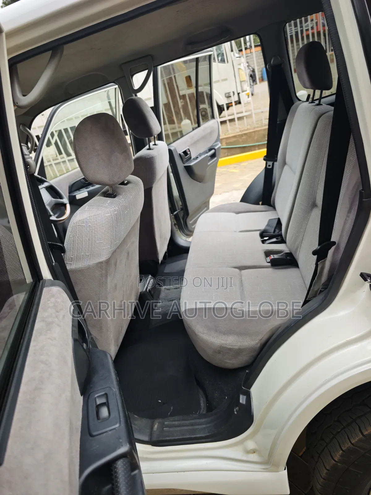 Mitsubishi Pajero IO 2004 Pearl