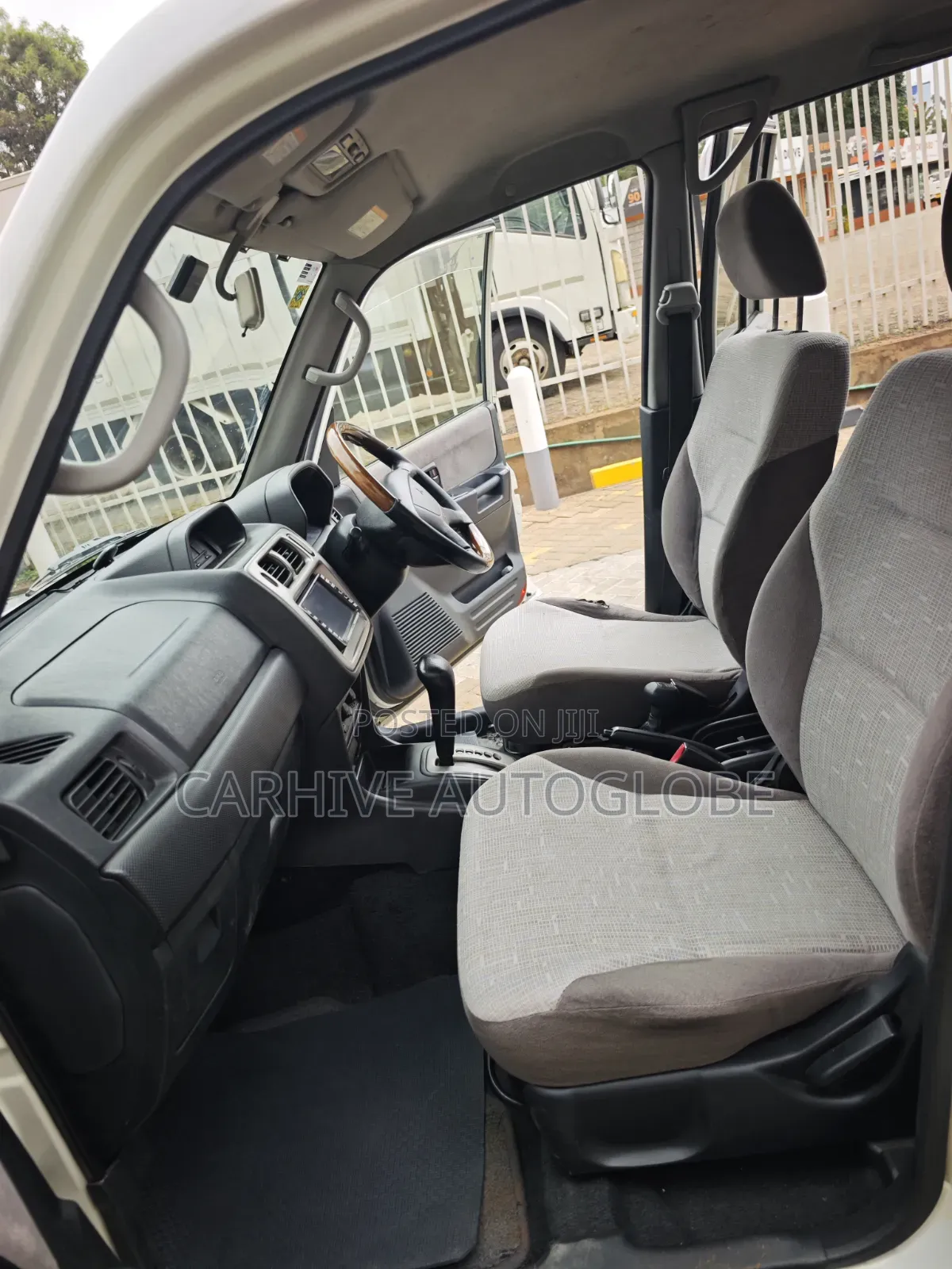 Mitsubishi Pajero IO 2004 Pearl
