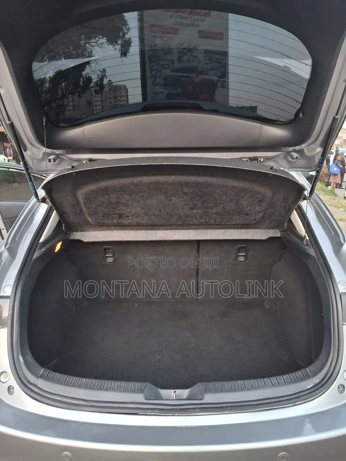 Mazda Axela SV Premium 2014 Silver