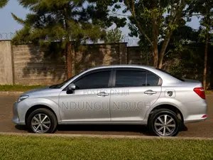 Toyota Axio 1.5 X 2WD 2018 Silver