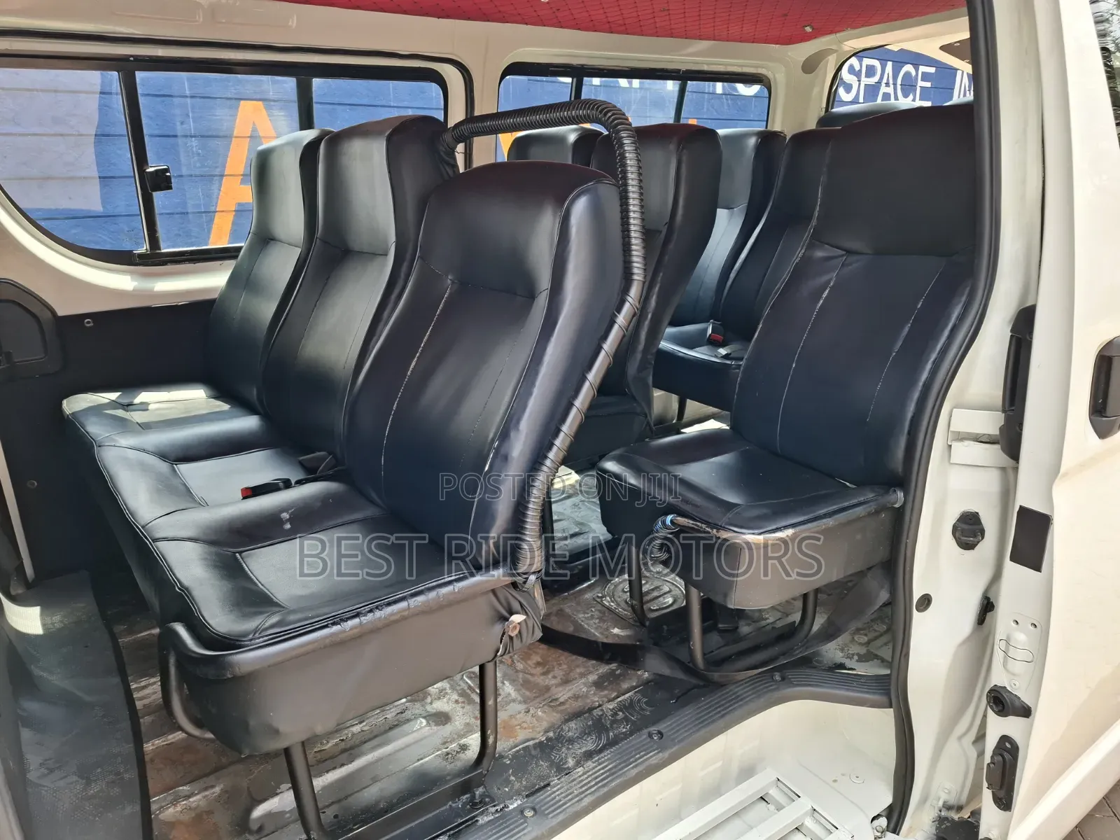 Toyota HiAce 2012 White