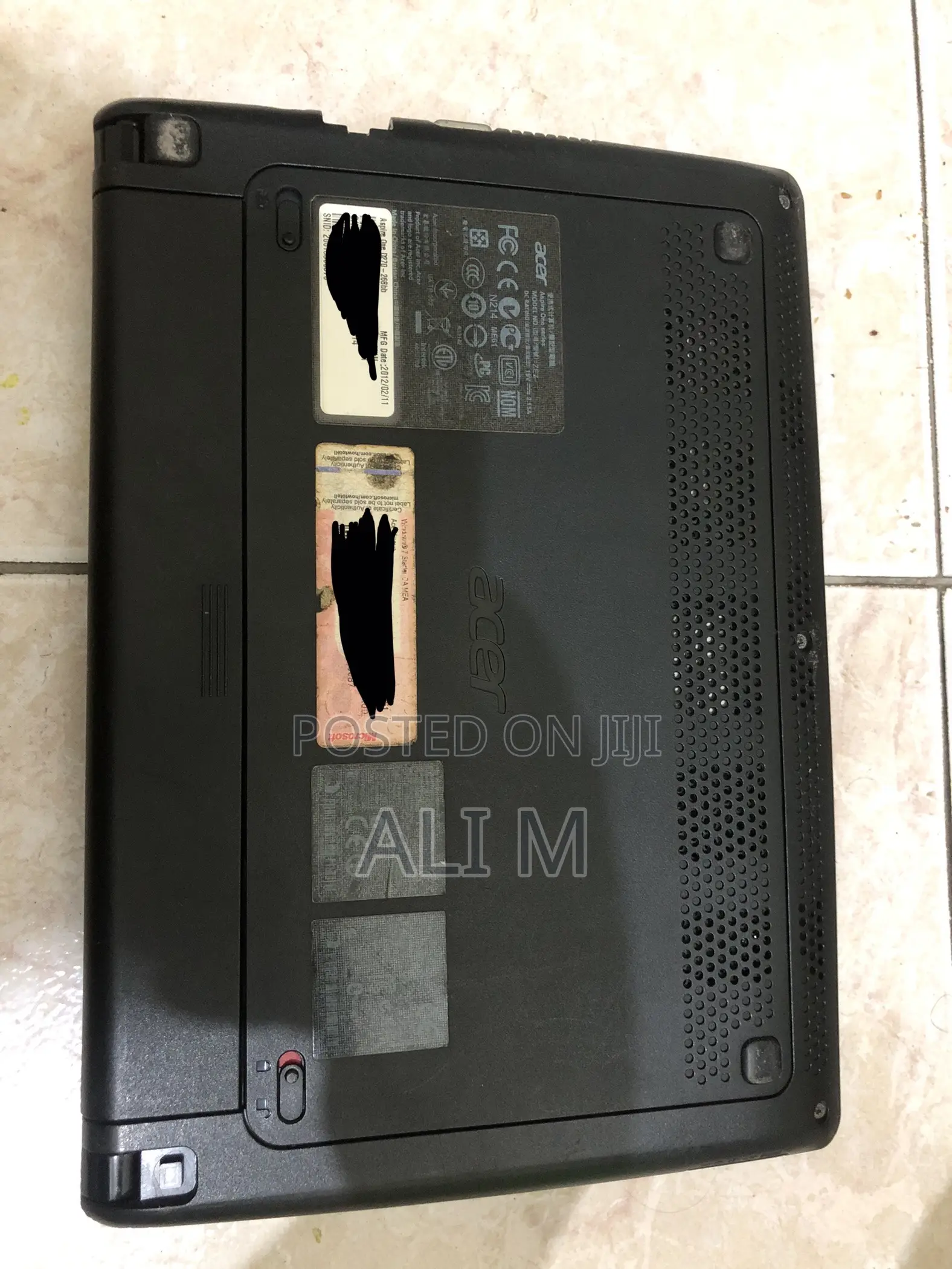 Laptop Acer Aspire 1 2GB Intel Atom HDD 320GB