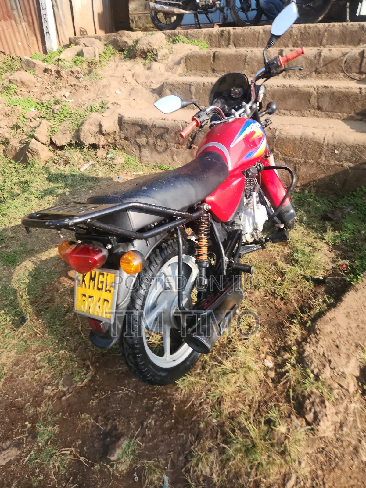 Bajaj Boxer 150 UG 2025 Red