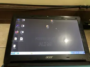 Laptop Acer Aspire 1 2GB Intel Atom HDD 320GB