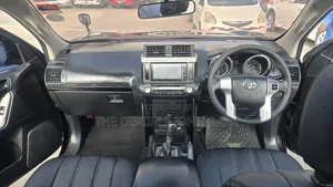 Toyota Land Cruiser Prado 2014 Black