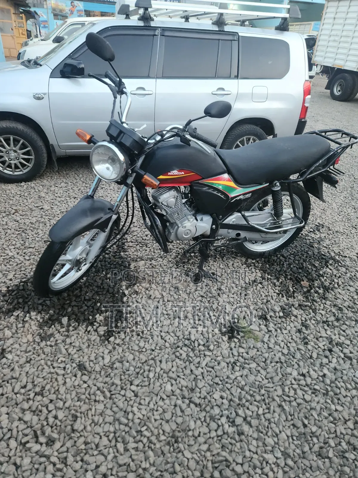 Honda CB 2025 Red