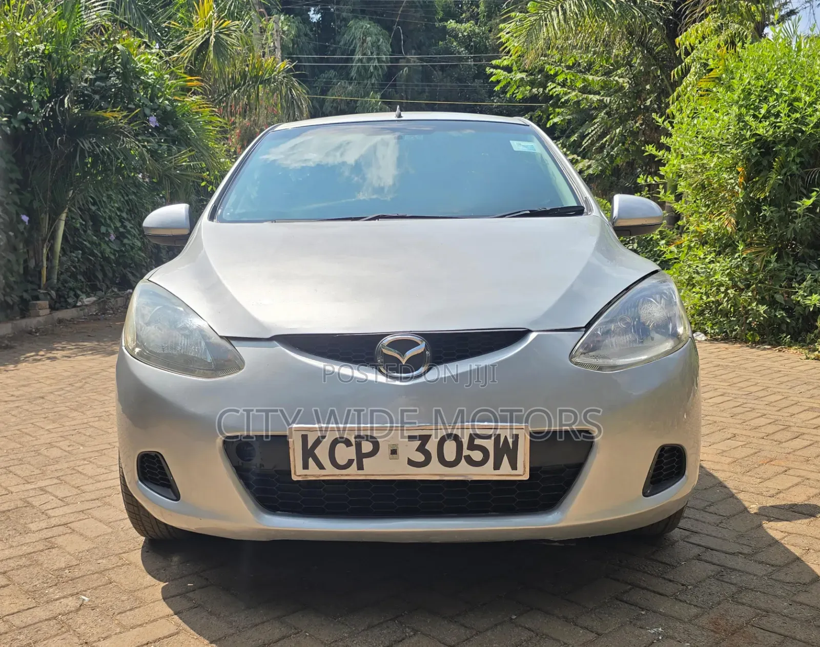 Mazda Demio 2010 Silver