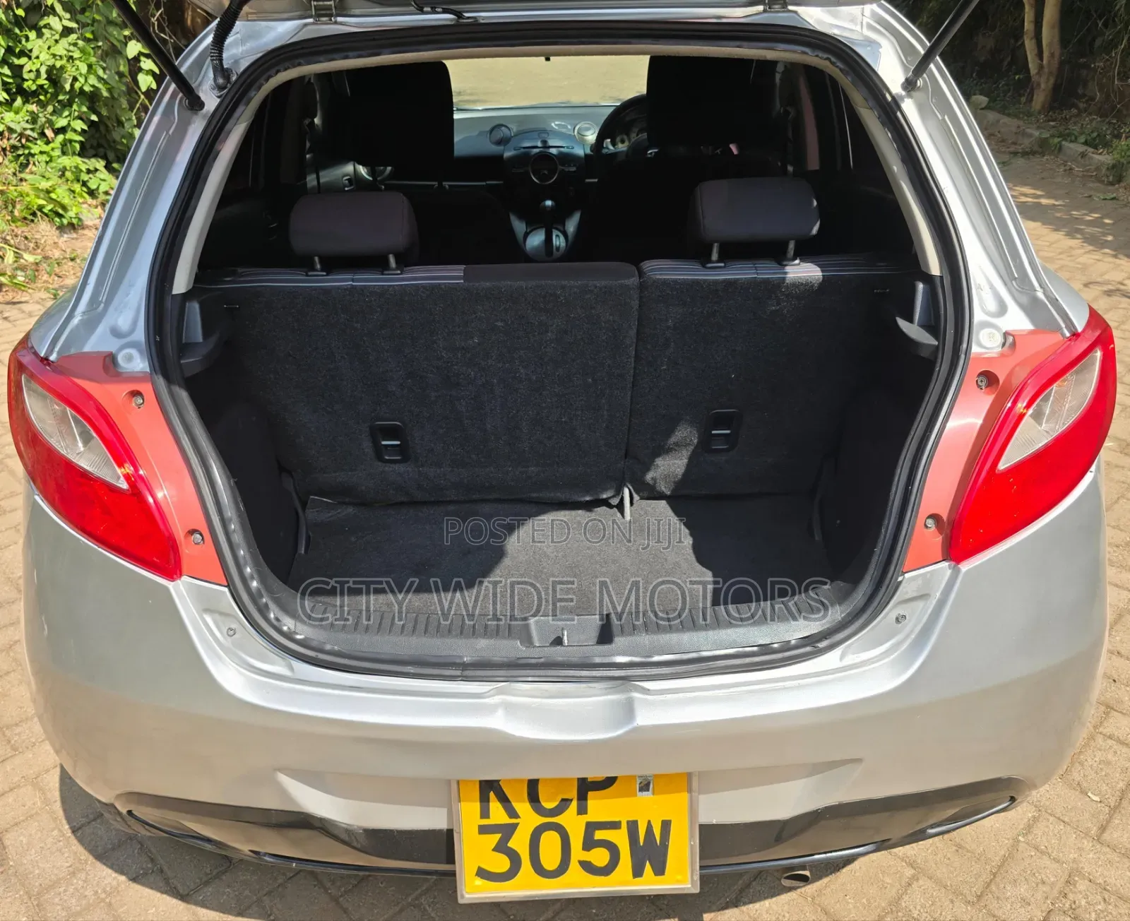 Mazda Demio 2010 Silver