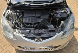 Mazda Demio 2010 Silver