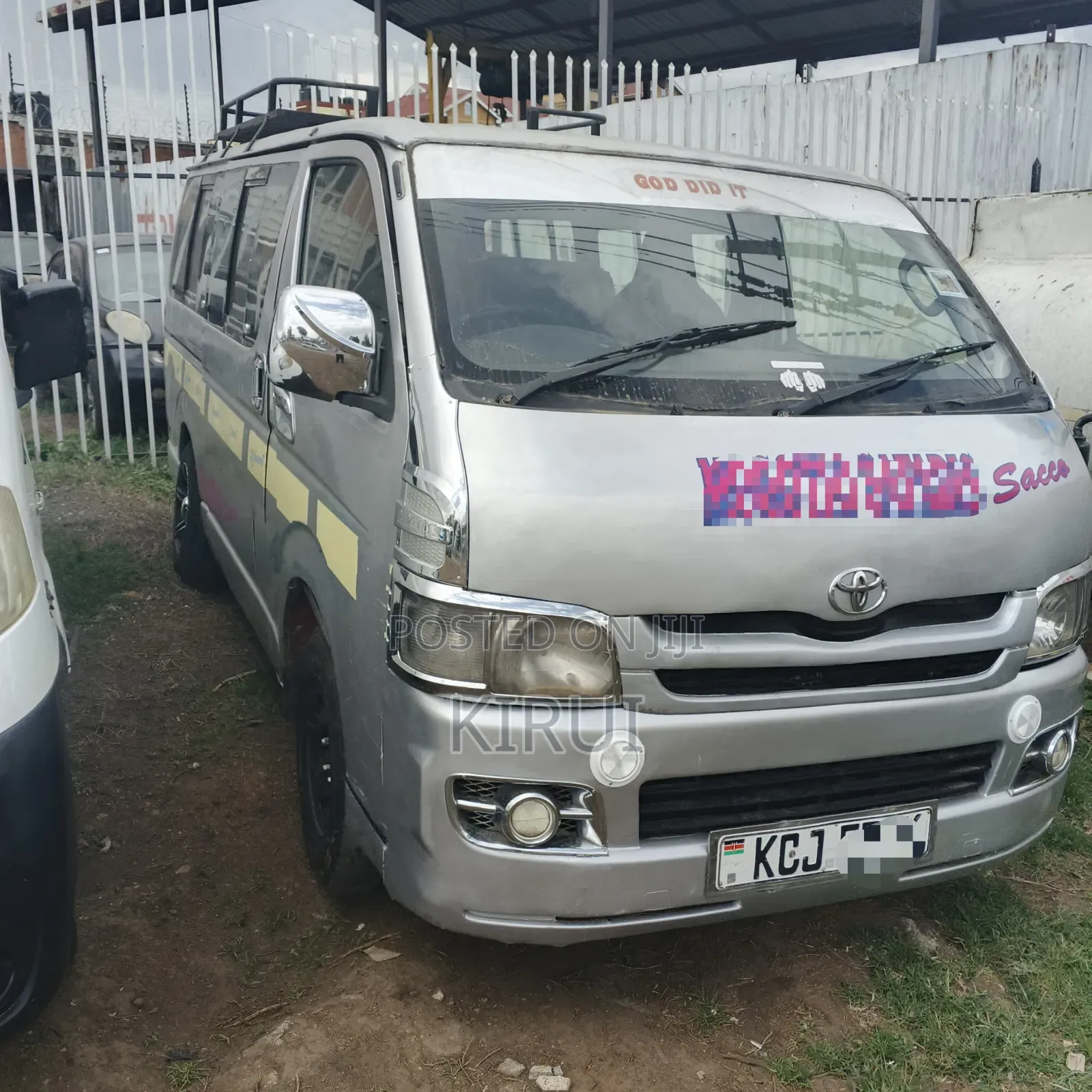 Toyota HiAce 2010