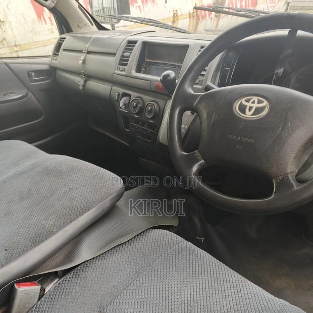 Toyota HiAce 2010 - thumbnail 6
