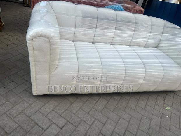 3 Seater Seat - thumbnail 2