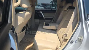 Toyota Land Cruiser Prado 2009 Silver