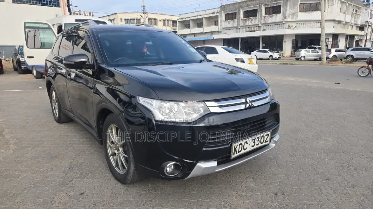 Mitsubishi Outlander 2014 Black