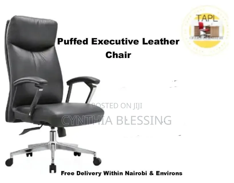 Puffed Executive Leather Chair