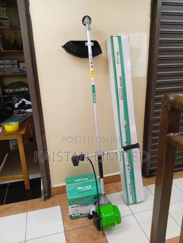 Milano 4-Stroke Petrol Brush Cutter Grass Trimmer Side Pack - thumbnail 2
