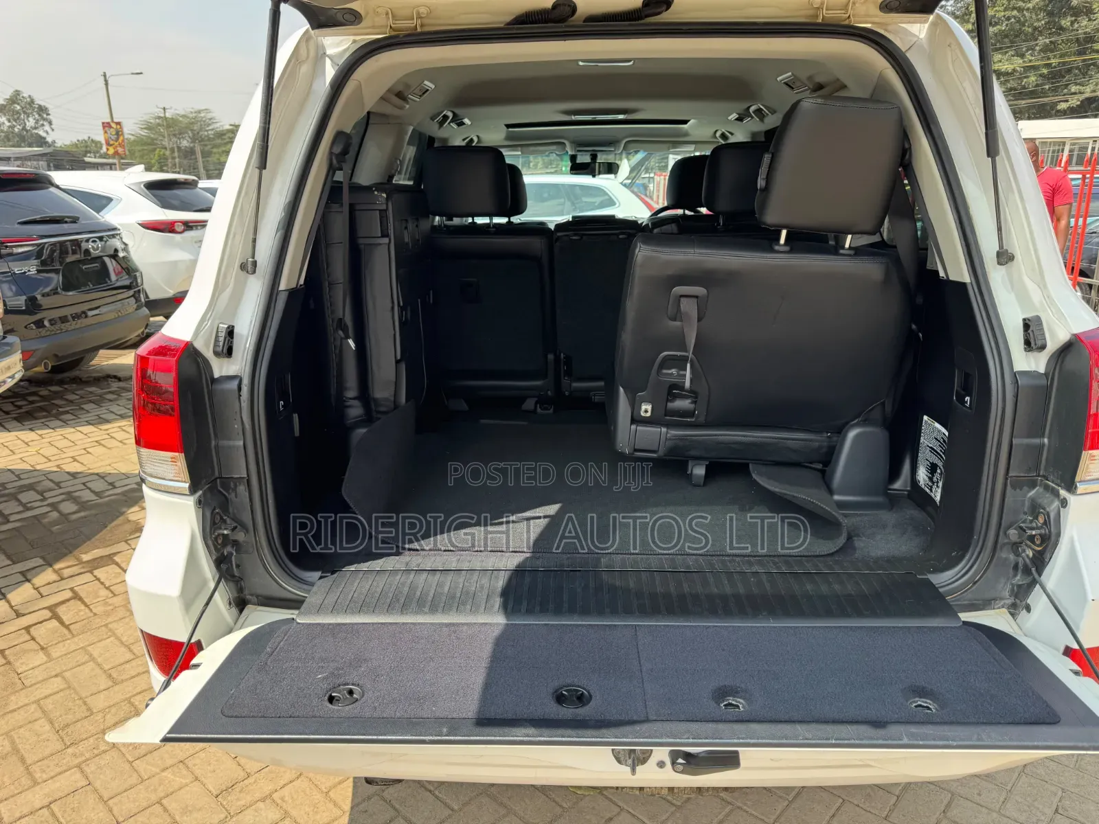 Toyota Land Cruiser Prado 2018 White