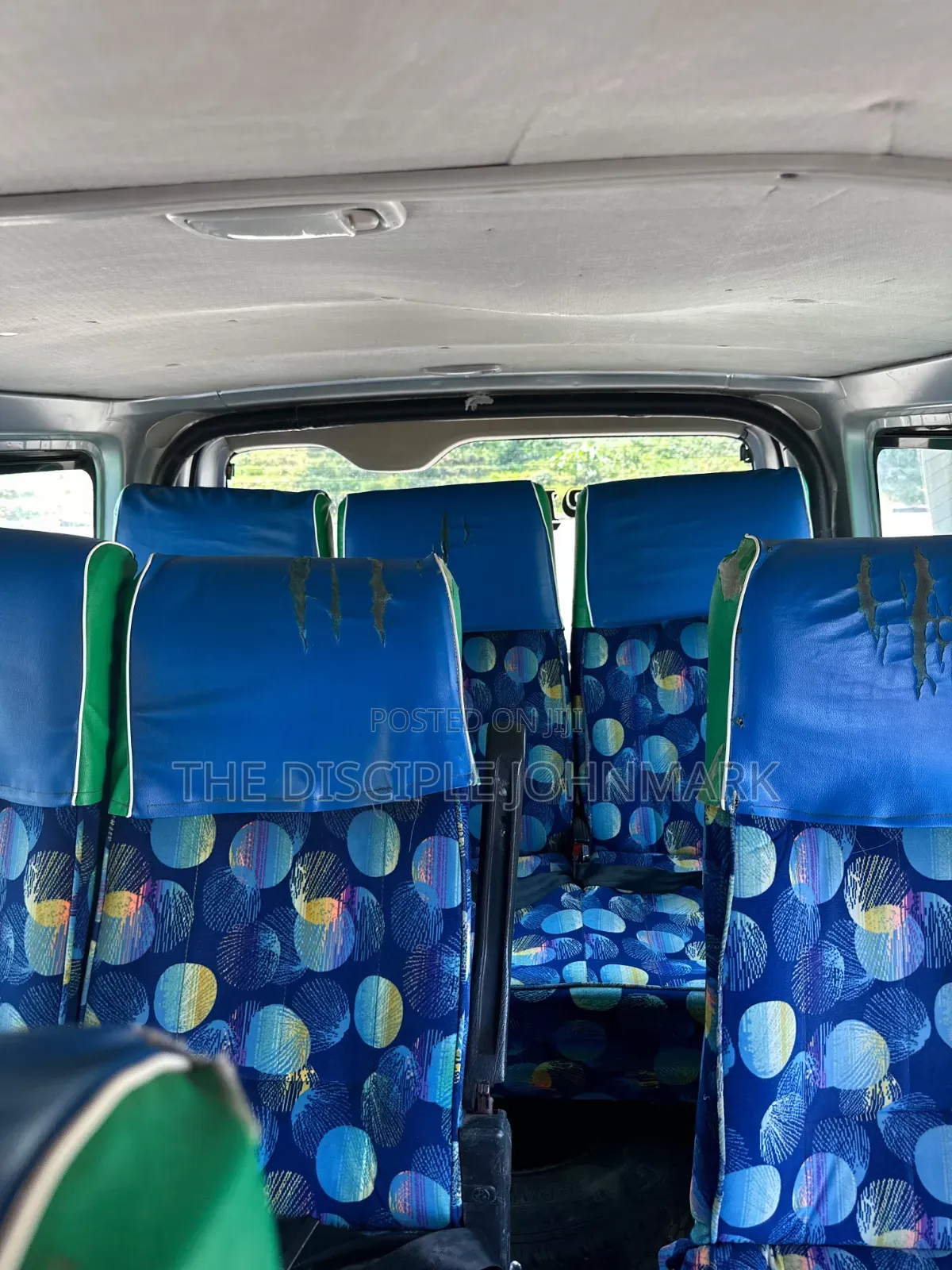 Toyota HiAce 2014 Silver