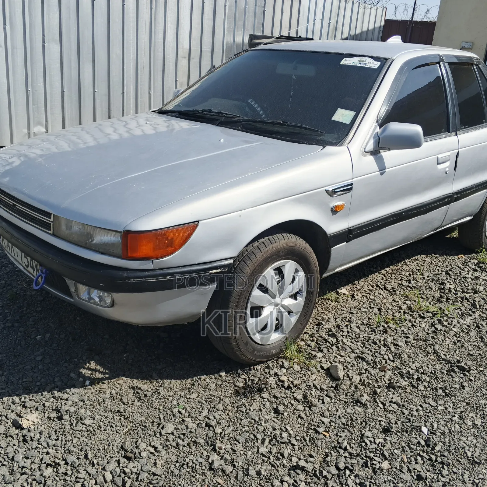 Mitsubishi Lancer 2000 Silver
