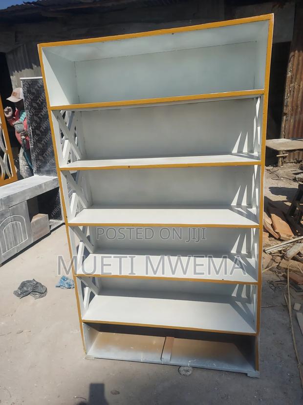 Wooden Shoe and Bag Rake - main view