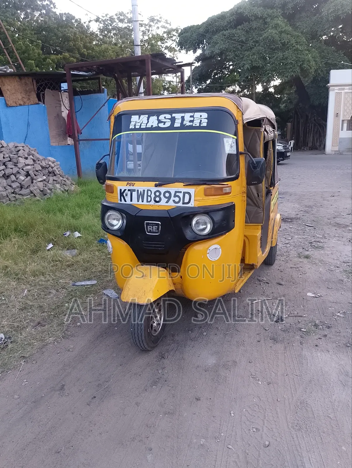 Bajaj RE 2016 Yellow