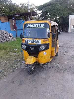 Bajaj RE 2016 Yellow