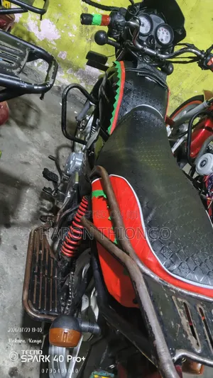 TVS HLX Plus ES 2025 Black