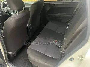 Toyota Corolla Fielder 1.5 Hybrid FWD 2019 White