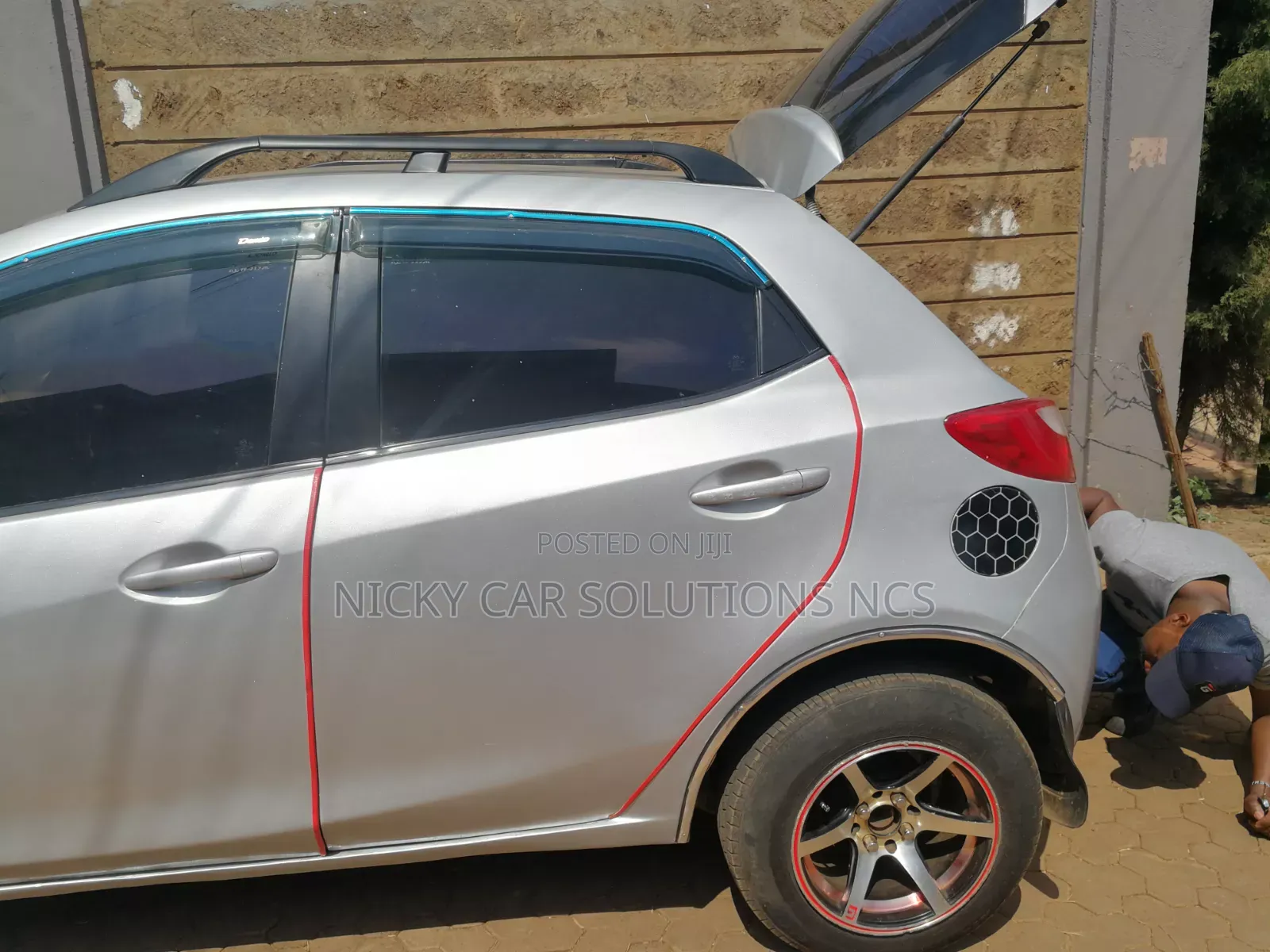 Mazda Demio 2012 Silver