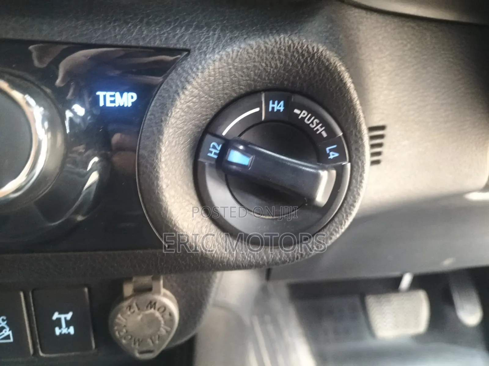 Toyota Hilux 2019 Black