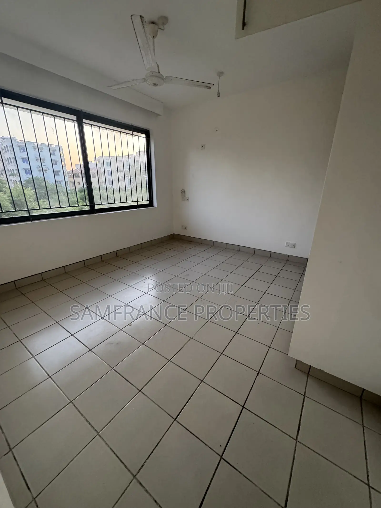 3bdrm Apartment in Nyali Quickmart for rent