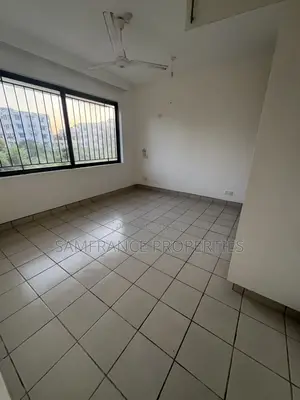 3bdrm Apartment in Nyali Quickmart for rent