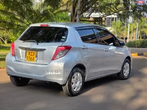 Toyota Vitz 2012 Silver