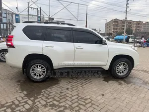 Toyota Land Cruiser Prado 2012 White