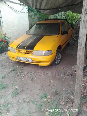 Nissan Sunny 1998 Yellow