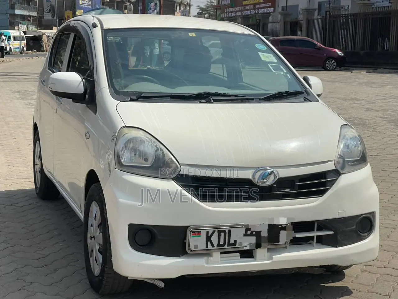 Daihatsu Mira 2015 White