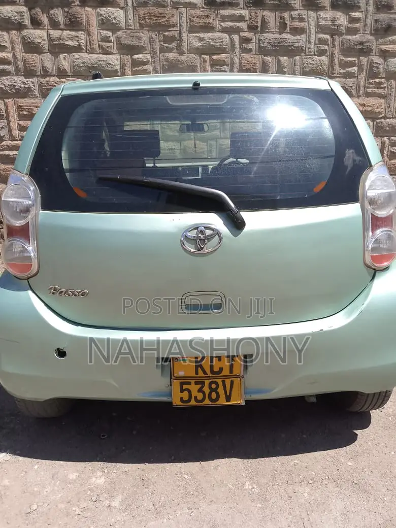 Toyota Passo 1.0 AWD 2012 Green