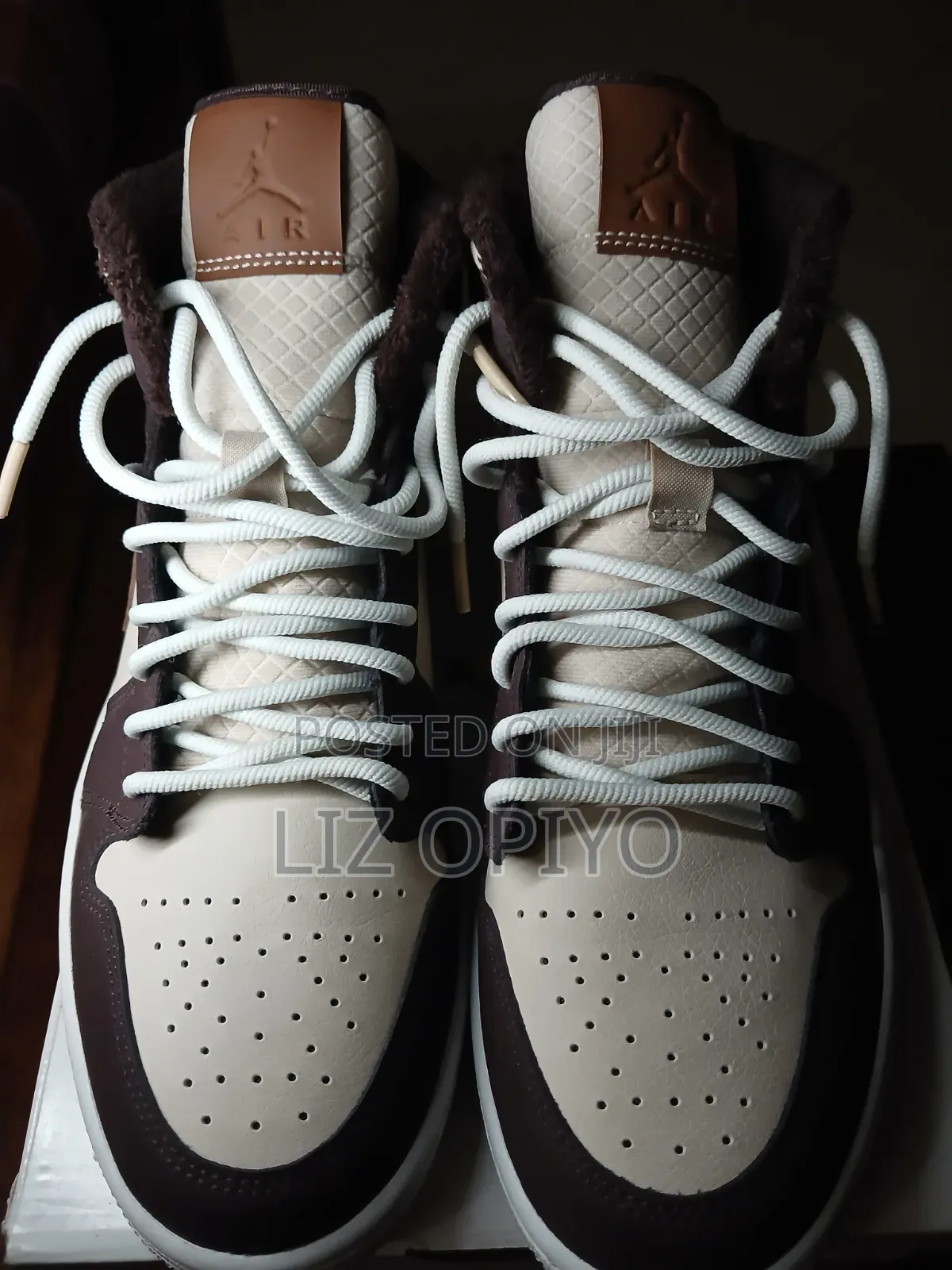 Nike Air Jordan 1 Mid - Brown Basalt/Pecan Oatmeal