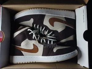 Nike Air Jordan 1 Mid - Brown Basalt/Pecan Oatmeal