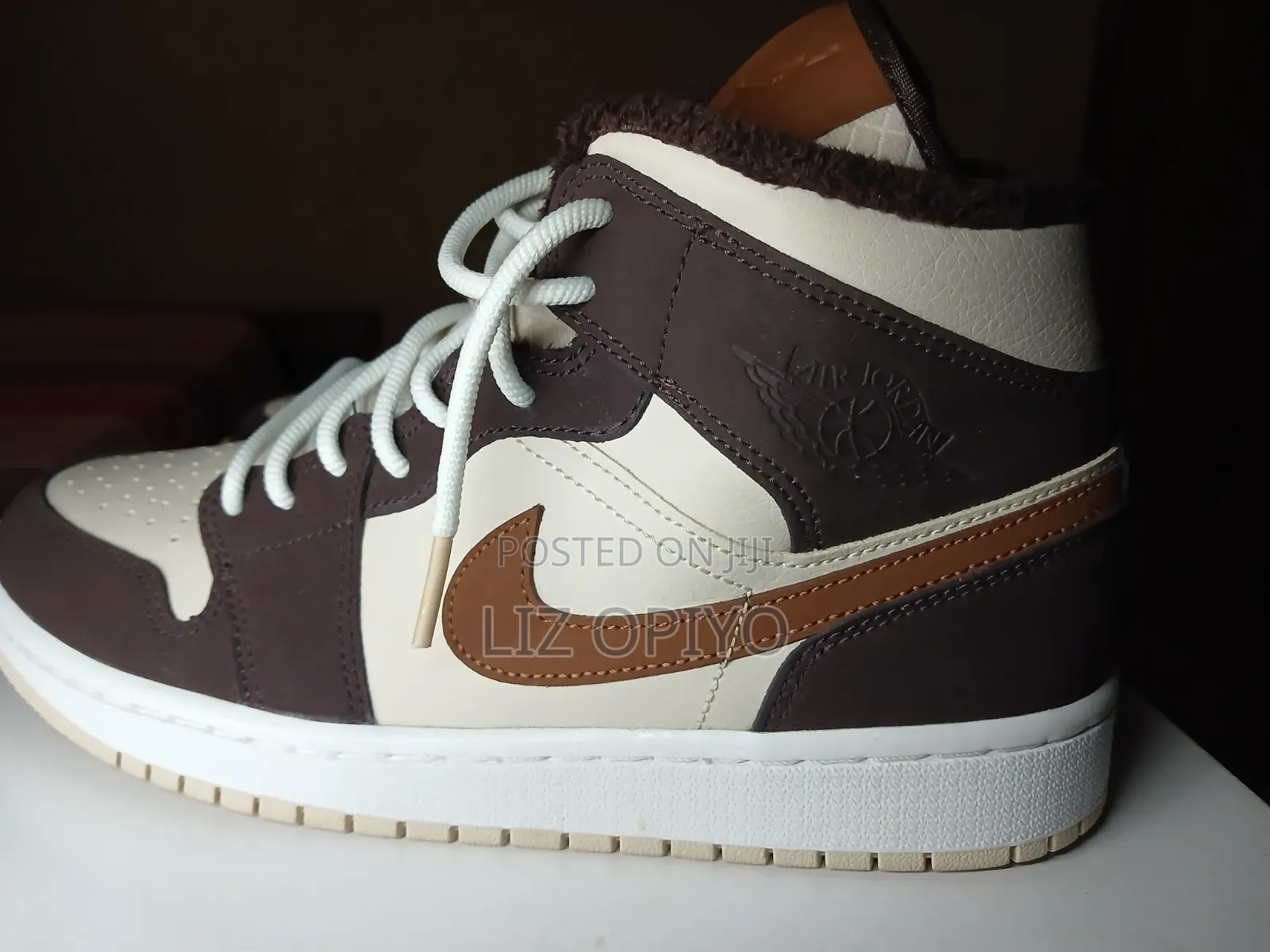 Nike Air Jordan 1 Mid - Brown Basalt/Pecan Oatmeal