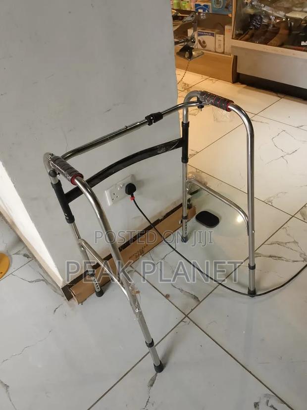 Aluminum Foldable Walking Support Frame - thumbnail 2