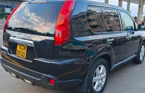 Nissan X-Trail 2010 Black
