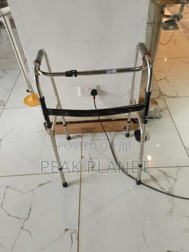 Aluminum Walking Frame With Comfort Grips